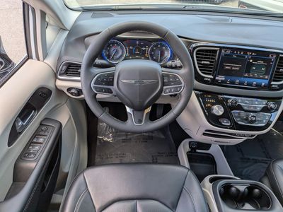 2024 Chrysler Pacifica - Photo 19