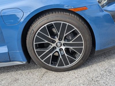 2023 Porsche Taycan - Photo 11