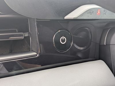 2023 Porsche Taycan - Photo 29