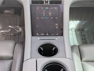 2023 Porsche Taycan - Photo 20
