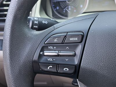 2020 Hyundai Elantra - Photo 22