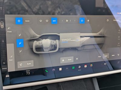 2022 Tesla Model X - Photo 31