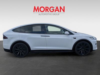 2022 Tesla Model X - Photo 3