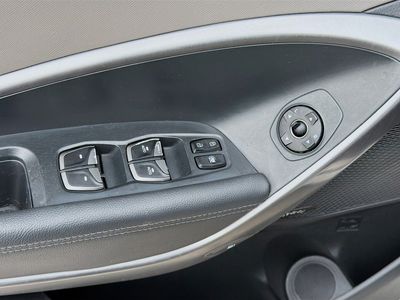 2018 Hyundai Santa Fe - Photo 24