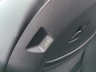 2025 Kia Carnival - Photo 17