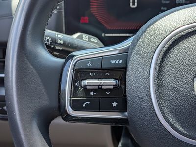 2025 Kia Carnival - Photo 27