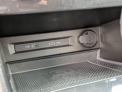 2021 Volkswagen Tiguan - Photo 29