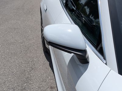 2022 Porsche Taycan - Photo 12