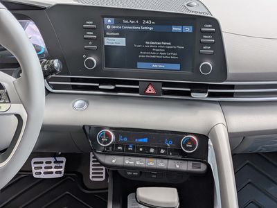 2026 Hyundai ELANTRA - Photo 16