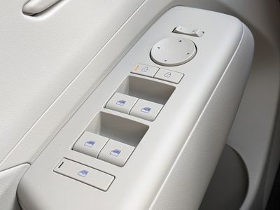 2025 Hyundai KONA - Photo 19