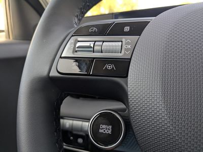 2025 Hyundai IONIQ 5 - Photo 21