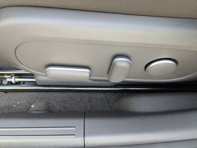 2025 Hyundai IONIQ 5 - Photo 19