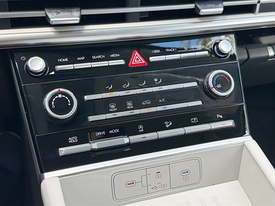 2026 Hyundai SANTA FE — photo 32 view