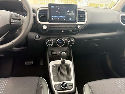 2026 Hyundai VENUE - Photo 18