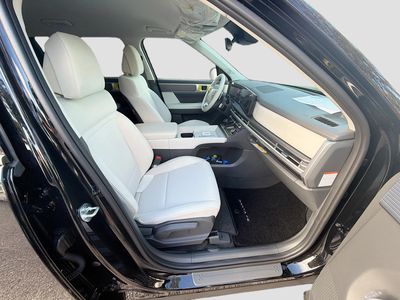 2026 Hyundai SANTA FE HYBRID — photo 16 view