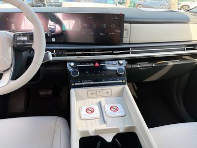 2026 Hyundai SANTA FE HYBRID — photo 20 view