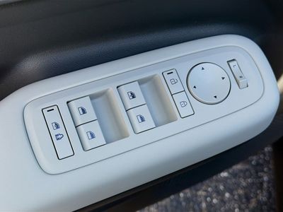 2026 Hyundai SANTA FE HYBRID — photo 24 view