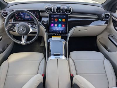 2025 Mercedes-Benz GLC - Photo 9