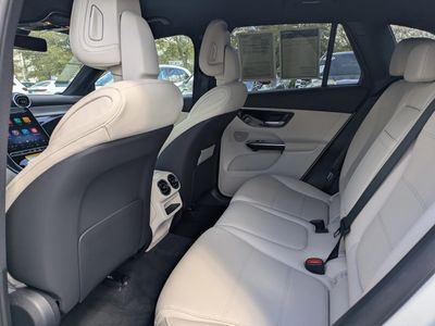 2025 Mercedes-Benz GLC - Photo 14