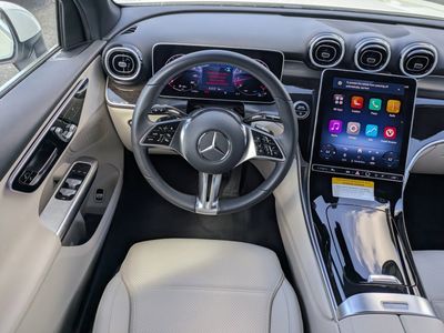 2025 Mercedes-Benz GLC - Photo 16