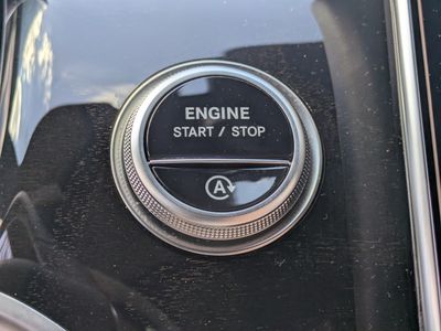 2025 Mercedes-Benz GLC - Photo 29