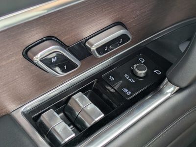2023 Land Rover Range Rover - Photo 25