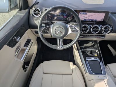 2025 Mercedes-Benz GLA - Photo 16