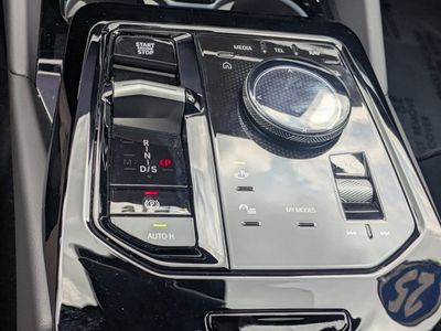 2025 BMW 5 Series - Photo 32