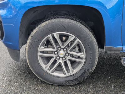 2022 Chevrolet Colorado - Photo 3