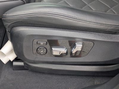 2025 BMW X5 - Photo 23