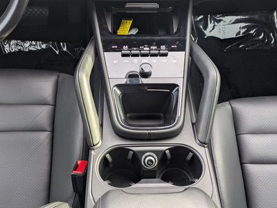 2024 Porsche Cayenne - Photo 18