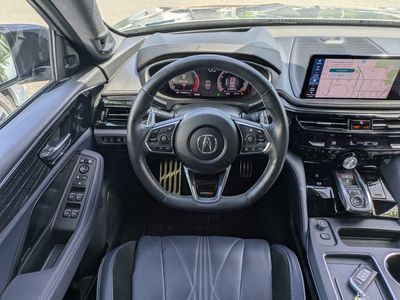 2025 Acura MDX - Photo 17