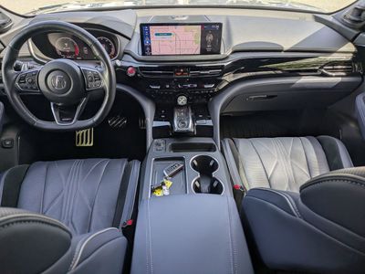2025 Acura MDX - Photo 9