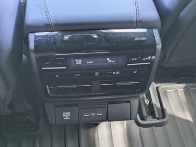 2025 Acura MDX - Photo 16