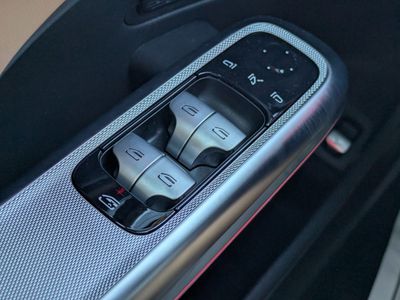 2026 Mercedes-Benz E-Class - Photo 27