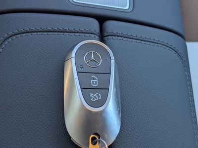 2026 Mercedes-Benz E-Class - Photo 30