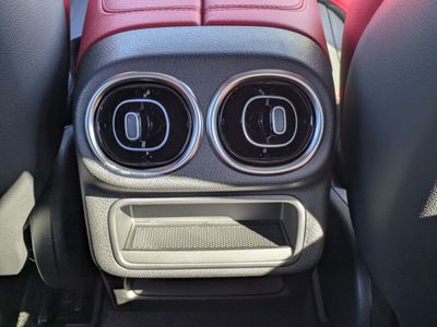 2026 Mercedes-Benz GLC - Photo 17