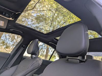 2026 Mercedes-Benz C-Class - Photo 11