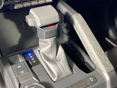 2025 Toyota Tacoma - Photo 21