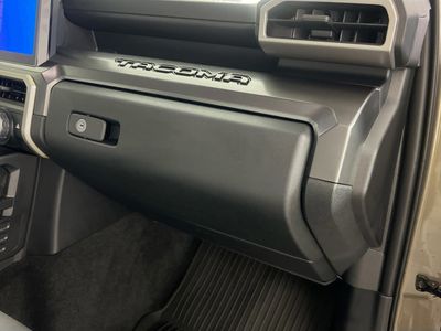 2025 Toyota Tacoma - Photo 31