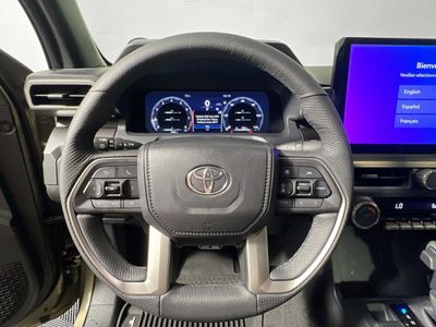2025 Toyota Tacoma - Photo 15