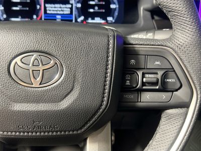 2025 Toyota Tacoma - Photo 17