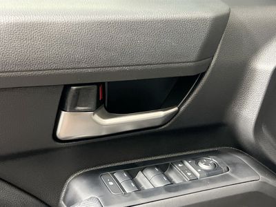 2025 Toyota Tacoma - Photo 14