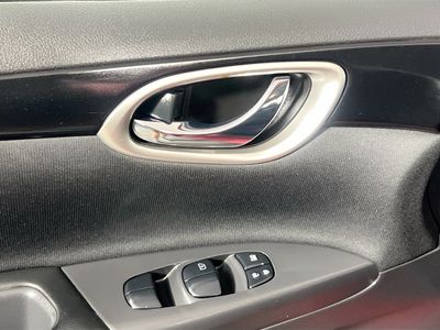 2019 Nissan Sentra - Photo 14