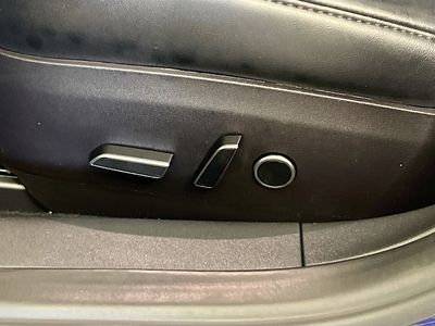 2023 Tesla Model 3 - Photo 13