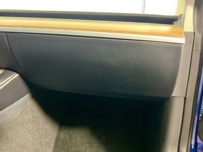 2023 Tesla Model 3 - Photo 30