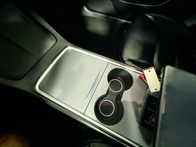 2023 Tesla Model 3 - Photo 21