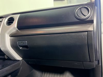 2020 Toyota Tundra - Photo 30