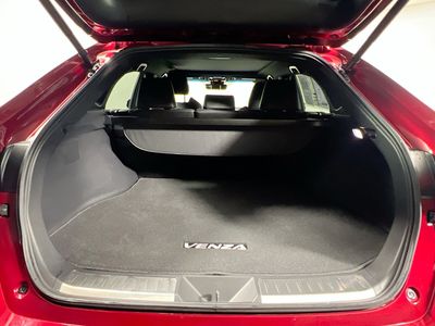 2024 Toyota Venza - Photo 30