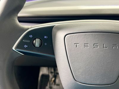 2024 Tesla Model 3 - Photo 16